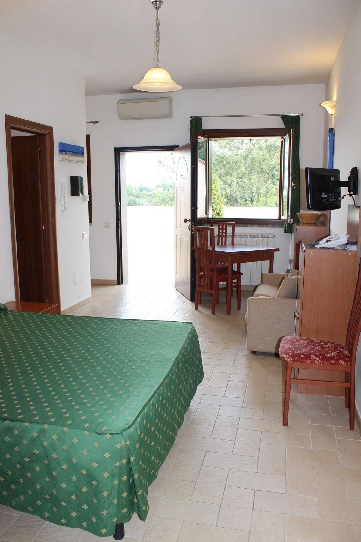 Il Casaletto Dei Ludi Apart otel Aranova Dış mekan fotoğraf